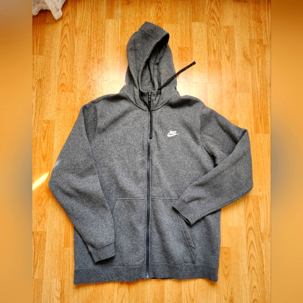 Nike Men's Gray Zip-Up Hoodie